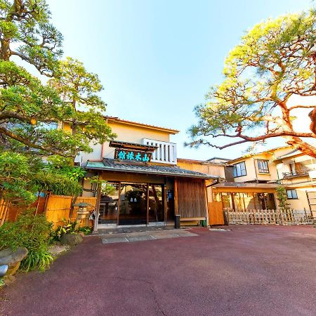Atami Onsen Yamaki Ryokan Экстерьер фото